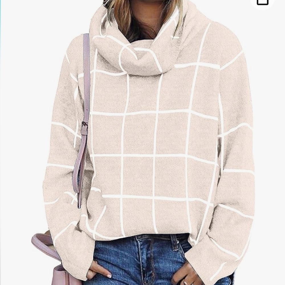 Apricot color (cream and white).